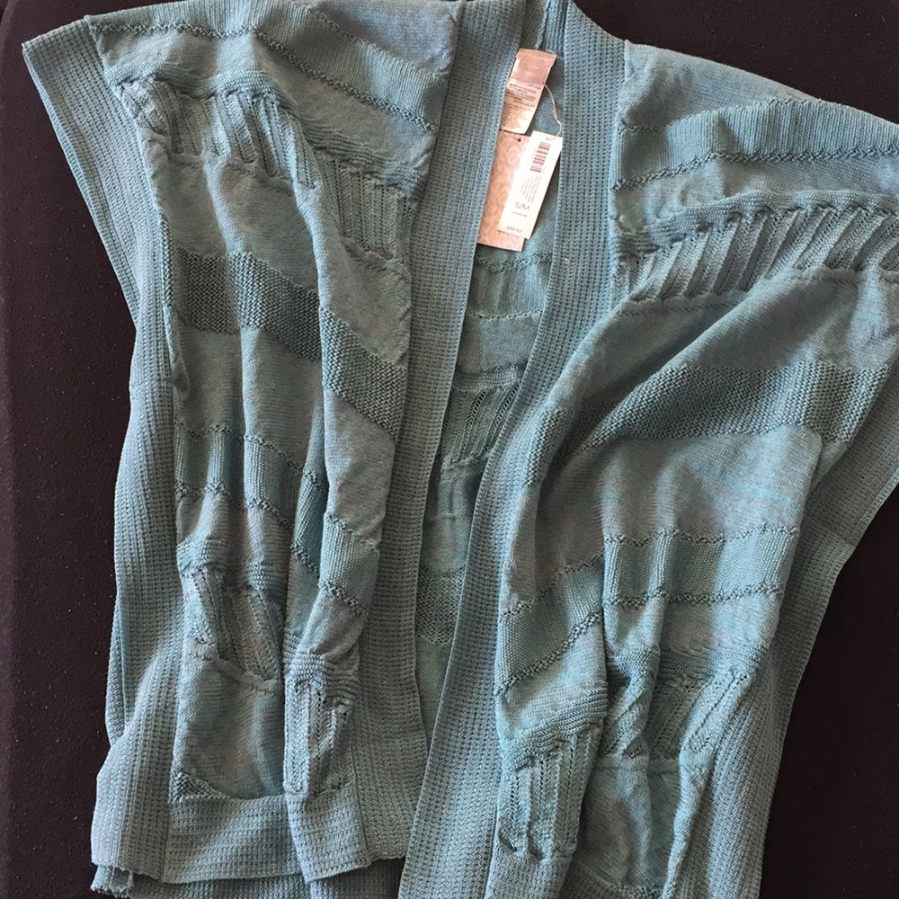 Chico’s teal poncho shrug wrap